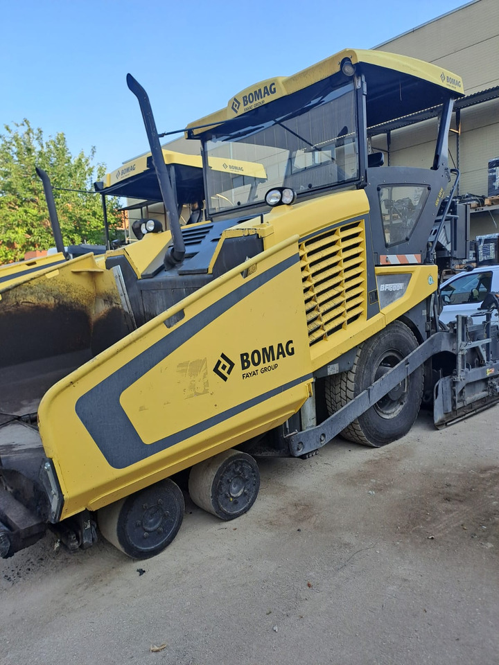 Bomag BF600 P-2 - Asphalt paver: picture 1 Bomag BF600 P-2 - Asphalt paver: picture 1