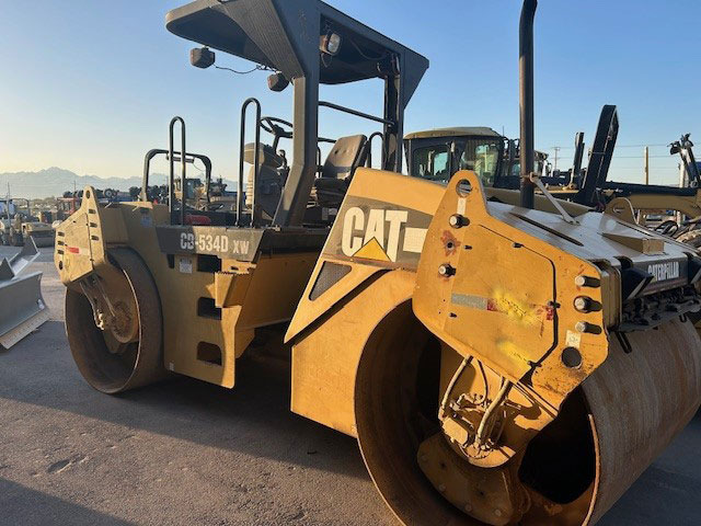 Caterpillar CB-543D XW - Roller: picture 1 Caterpillar CB-543D XW - Roller: picture 1