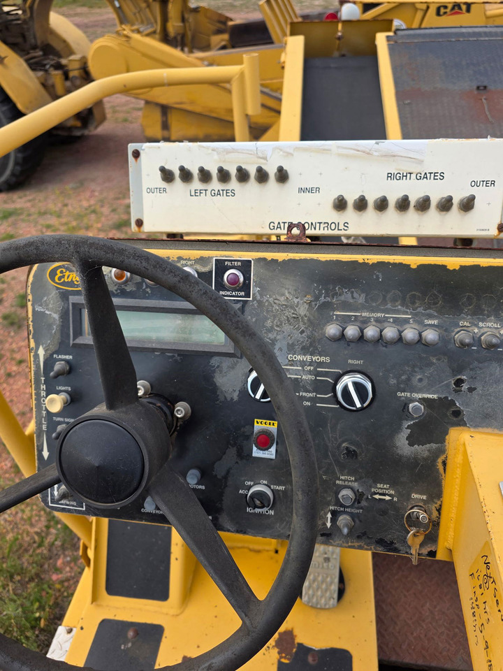 Asphalt machine Etnyre ChipSpreader: picture 6 Asphalt machine Etnyre ChipSpreader: picture 6