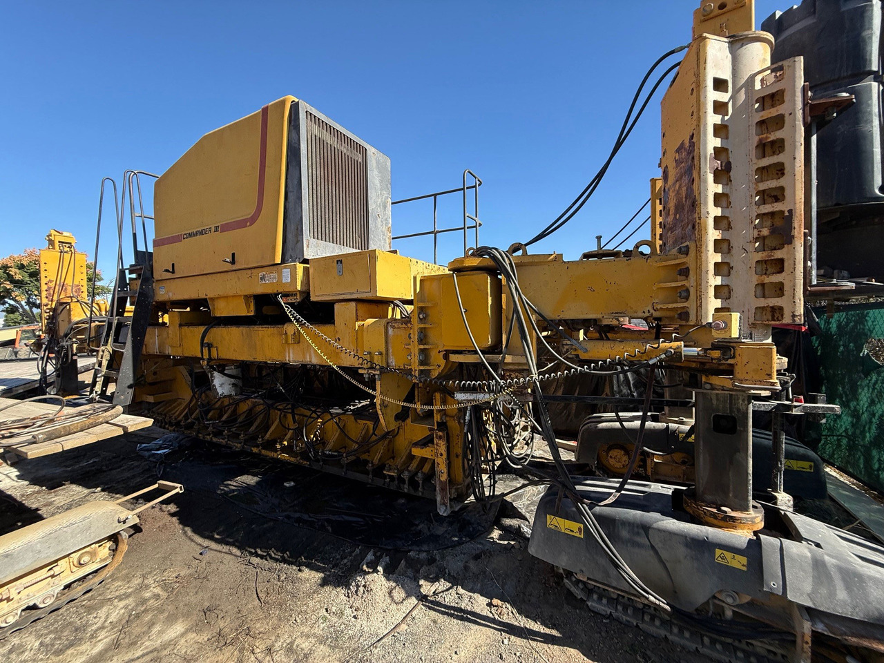 Gomaco Commander III - Asphalt paver: picture 1 Gomaco Commander III - Asphalt paver: picture 1