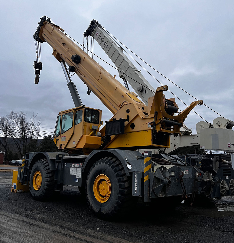 Grove RT890E - Mobile crane: picture 4 Grove RT890E - Mobile crane: picture 4