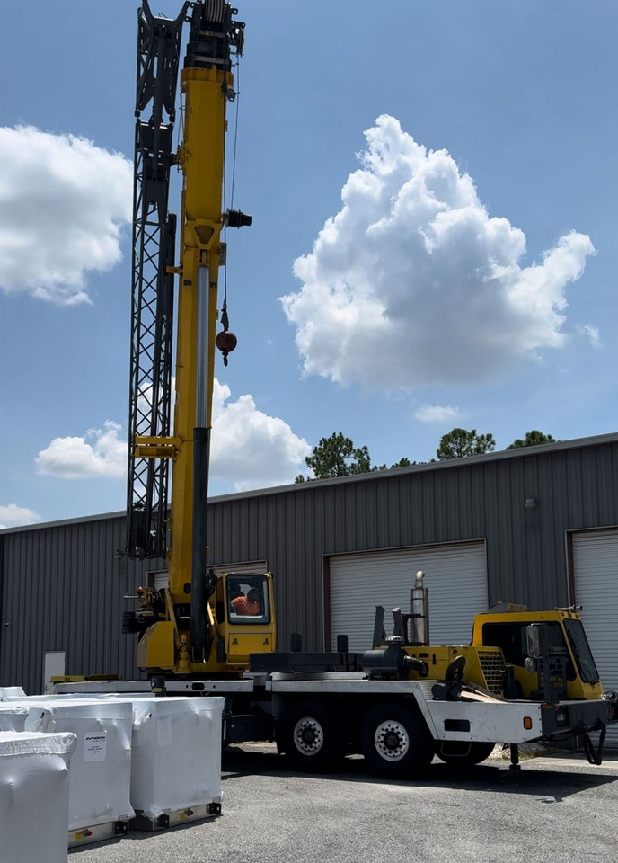 Grove TMS900E - Mobile crane: picture 1 Grove TMS900E - Mobile crane: picture 1