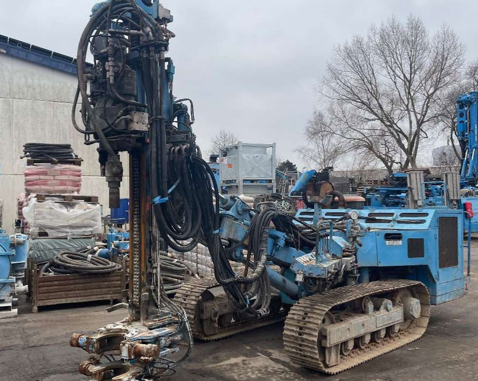 Klemm KR 802-3 - Pile driver: picture 1 Klemm KR 802-3 - Pile driver: picture 1