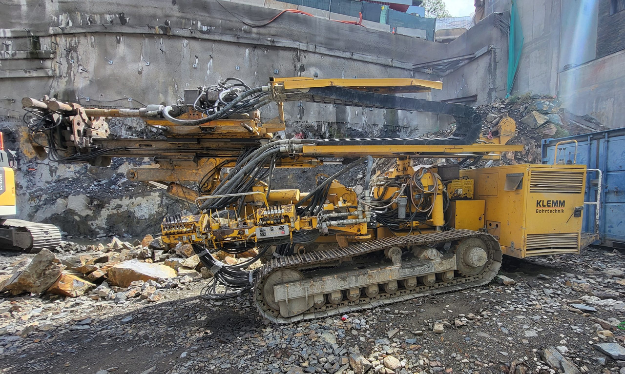 Klemm KR805-1 - Pile driver: picture 1 Klemm KR805-1 - Pile driver: picture 1