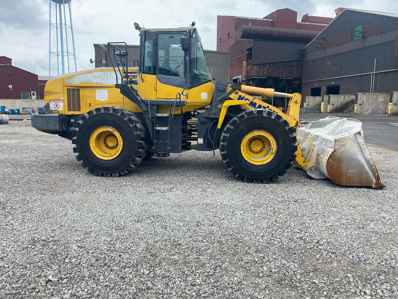 Komatsu WA380-7 - Wheel loader: picture 2 Komatsu WA380-7 - Wheel loader: picture 2