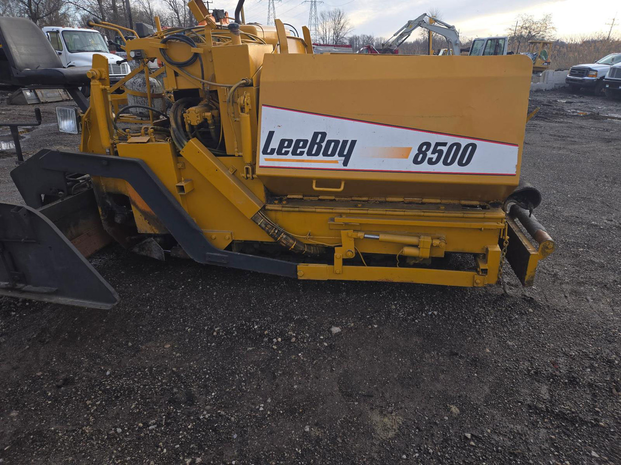 Leeboy 8500 - Asphalt paver: picture 3 Leeboy 8500 - Asphalt paver: picture 3