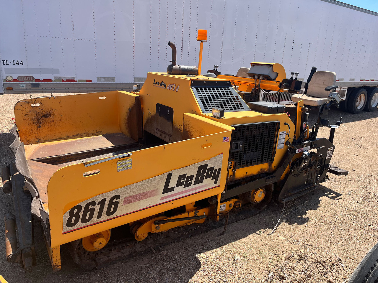 Leeboy 8616 - Asphalt paver: picture 1 Leeboy 8616 - Asphalt paver: picture 1