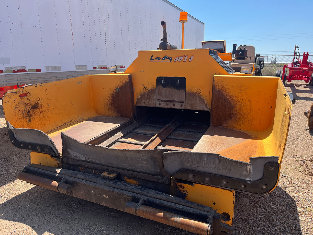 Leeboy 8616 - Asphalt paver: picture 3 Leeboy 8616 - Asphalt paver: picture 3