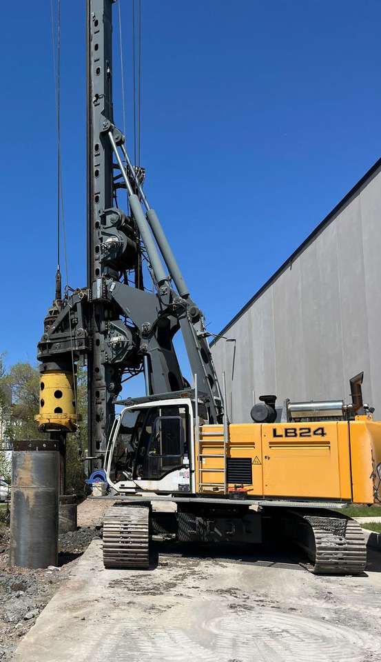Liebherr LB-24 - Pile driver: picture 1 Liebherr LB-24 - Pile driver: picture 1
