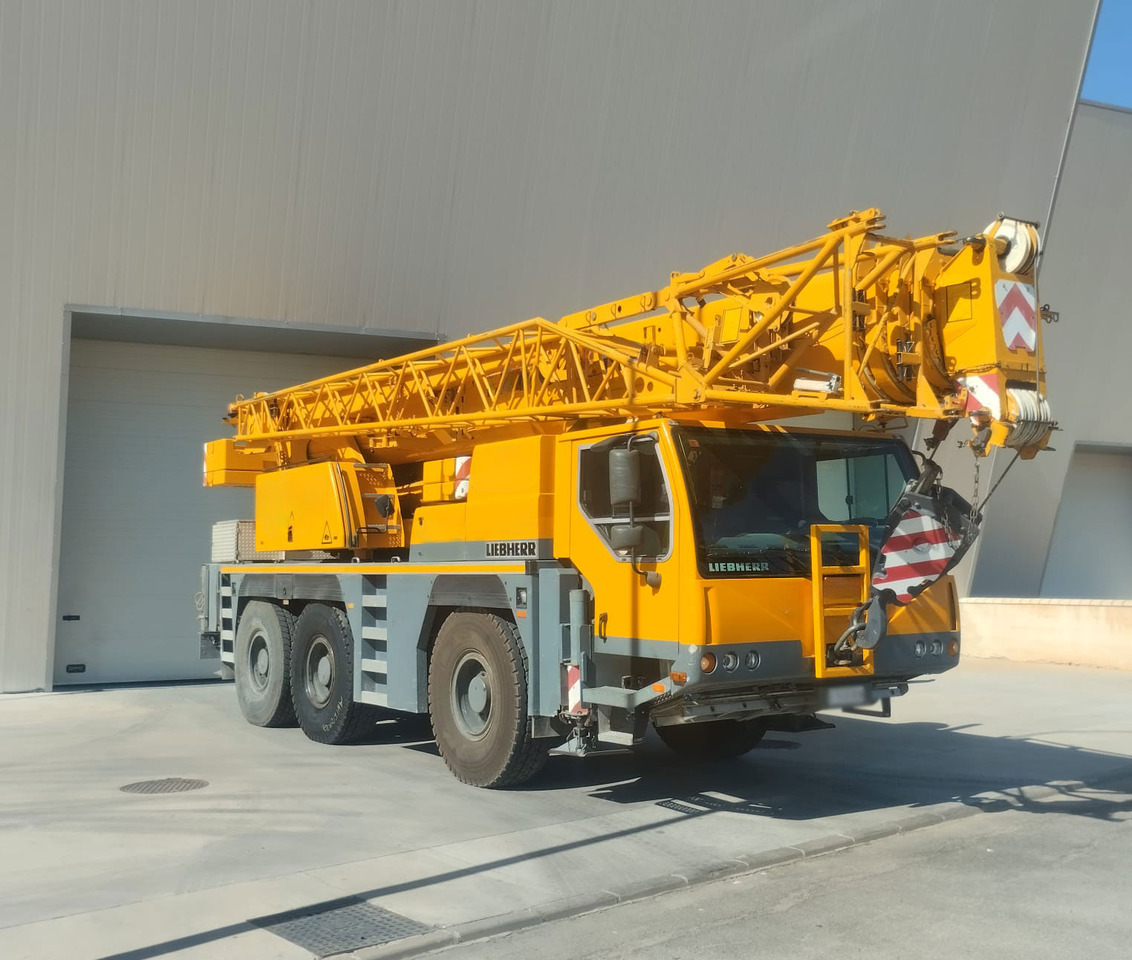 Liebherr LTM 1055-3.1 - Mobile crane: picture 2 Liebherr LTM 1055-3.1 - Mobile crane: picture 2