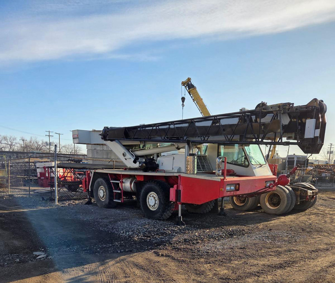 Link-Belt ATC-822 - Mobile crane: picture 3 Link-Belt ATC-822 - Mobile crane: picture 3