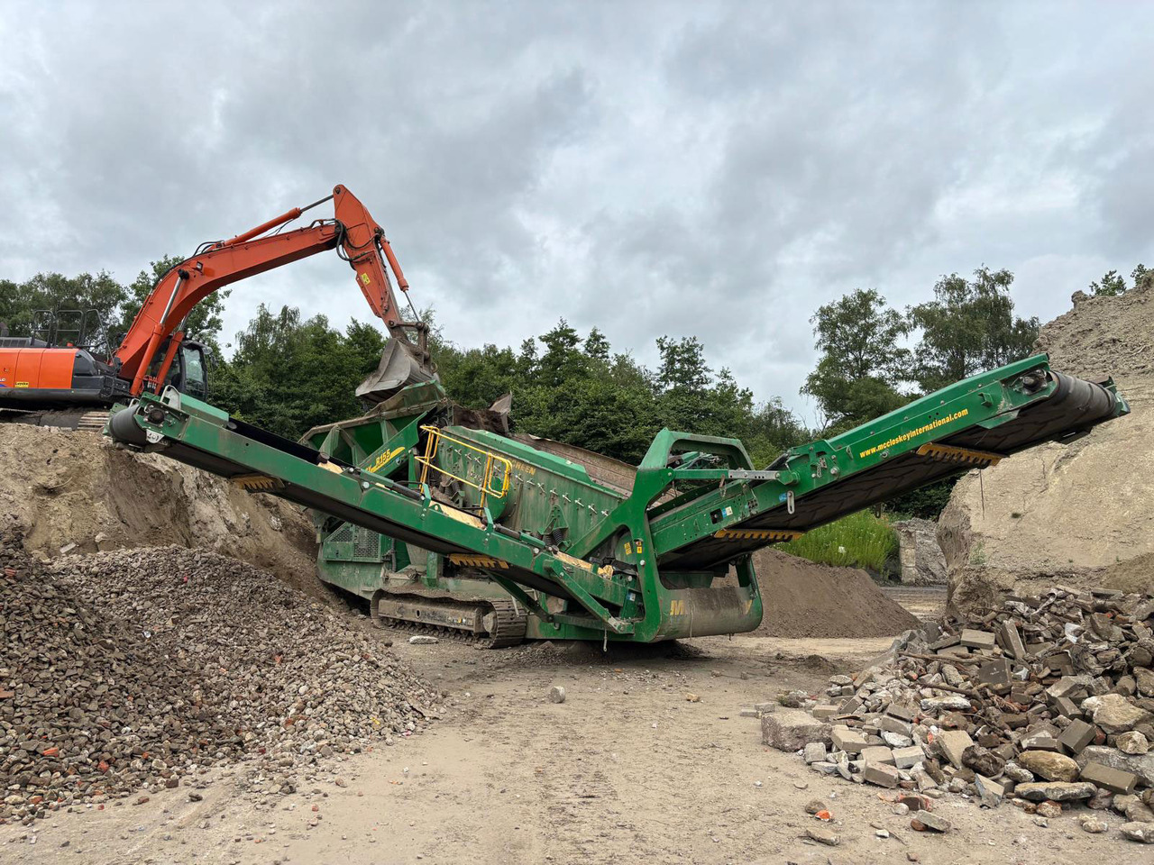 McCloskey R155 - Screener: picture 3 McCloskey R155 - Screener: picture 3