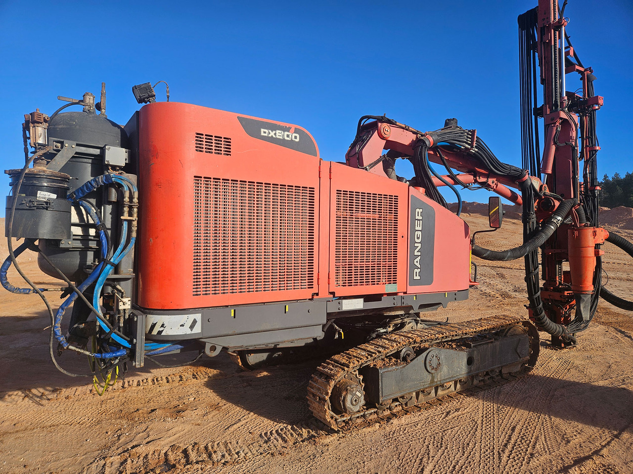 Sandvik DX800 - Drilling machine: picture 4 Sandvik DX800 - Drilling machine: picture 4