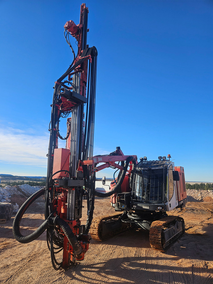 Sandvik DX800 - Drilling machine: picture 3 Sandvik DX800 - Drilling machine: picture 3