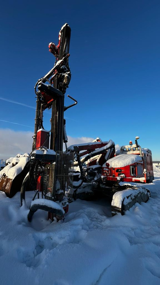 Sandvik DX800R - Drilling machine: picture 3 Sandvik DX800R - Drilling machine: picture 3