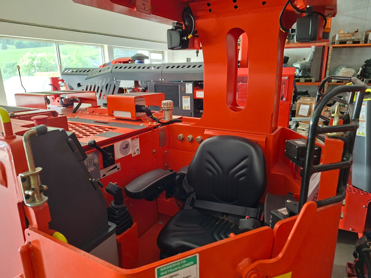 Mining machinery Sandvik LH202: picture 6