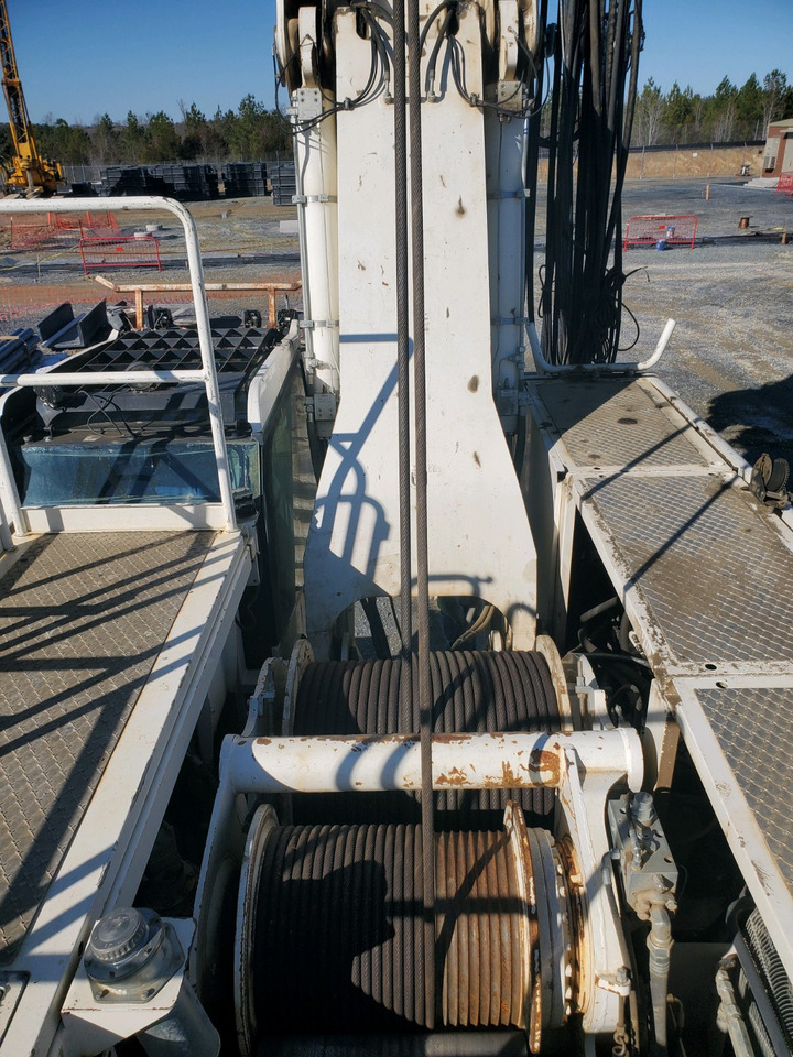 Soilmec SR-75 - Pile driver: picture 4 Soilmec SR-75 - Pile driver: picture 4