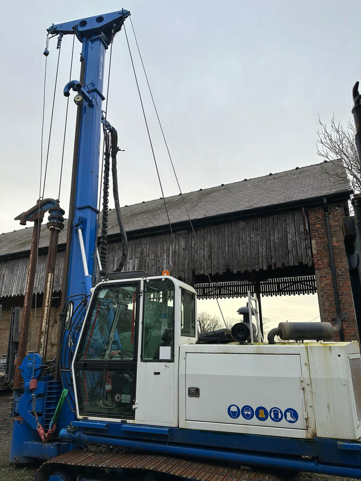 Soiltek S60 - Pile driver: picture 3 Soiltek S60 - Pile driver: picture 3