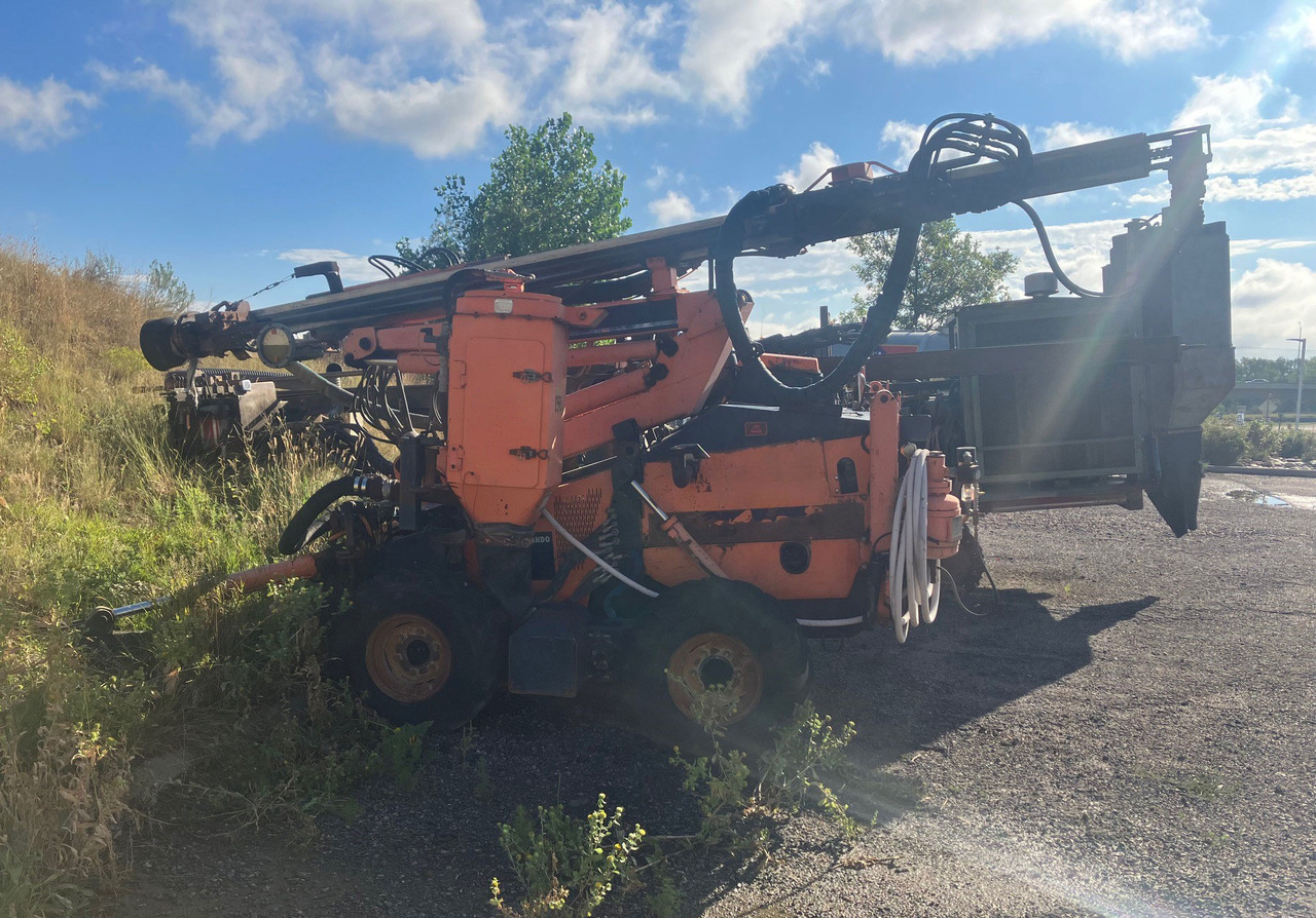 Tamrock Commando 300 - Drilling machine: picture 2 Tamrock Commando 300 - Drilling machine: picture 2