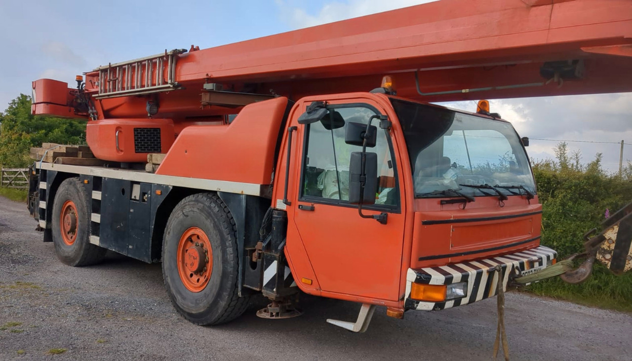 Terex PPM ATT 400-3 - Mobile crane: picture 1 Terex PPM ATT 400-3 - Mobile crane: picture 1