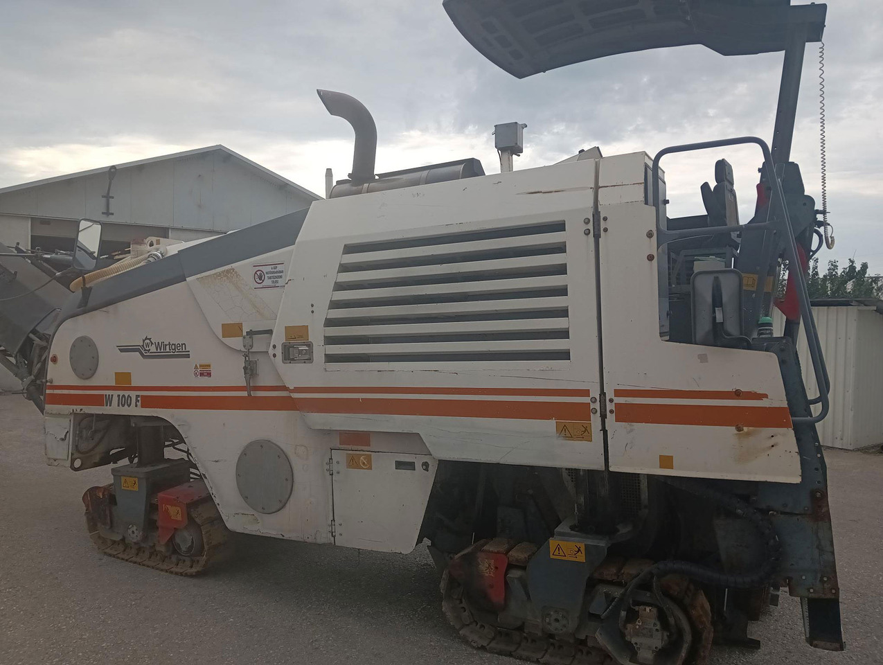 Wirtgen W 100 F - Cold planer: picture 2 Wirtgen W 100 F - Cold planer: picture 2
