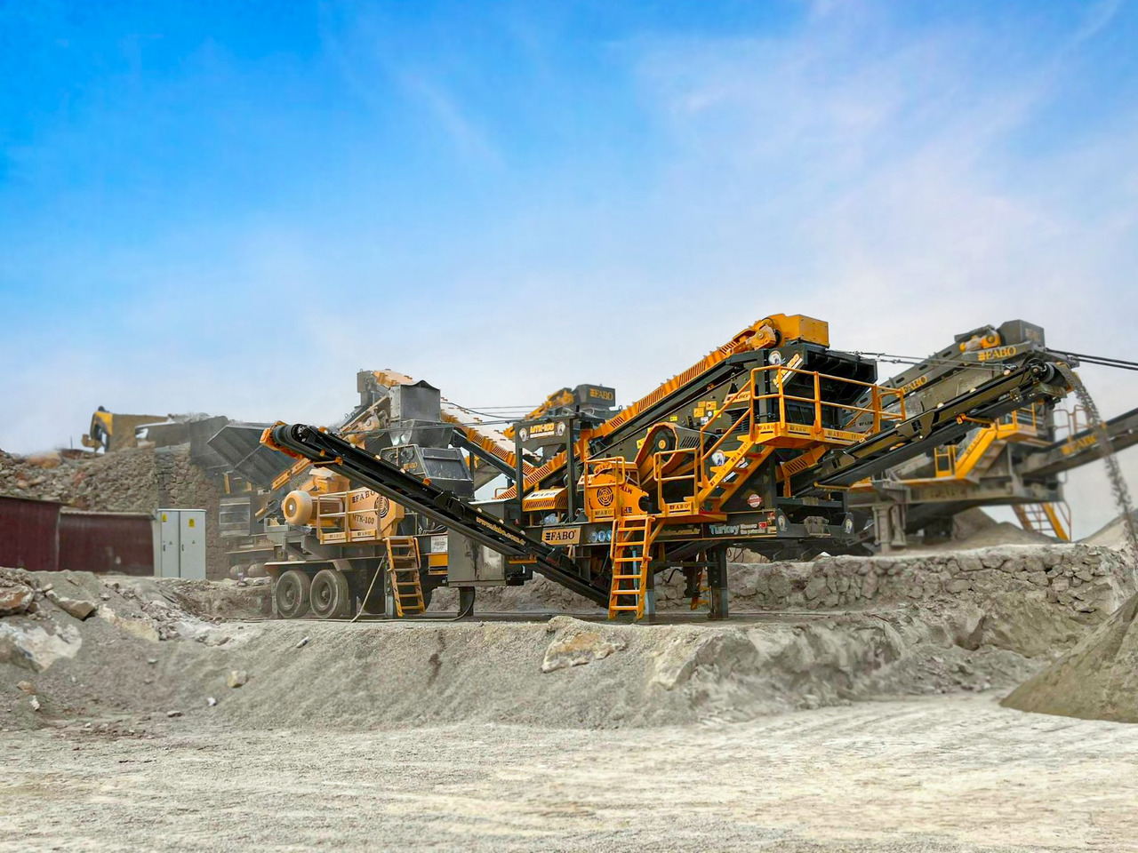 FABO Mobile crusher - Mobile crusher: picture 1 FABO Mobile crusher - Mobile crusher: picture 1