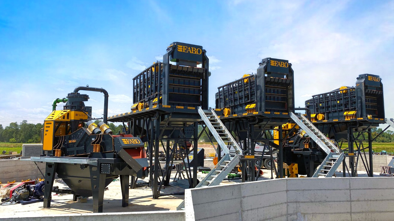 FABO Vibrating screen - Screener: picture 1 FABO Vibrating screen - Screener: picture 1
