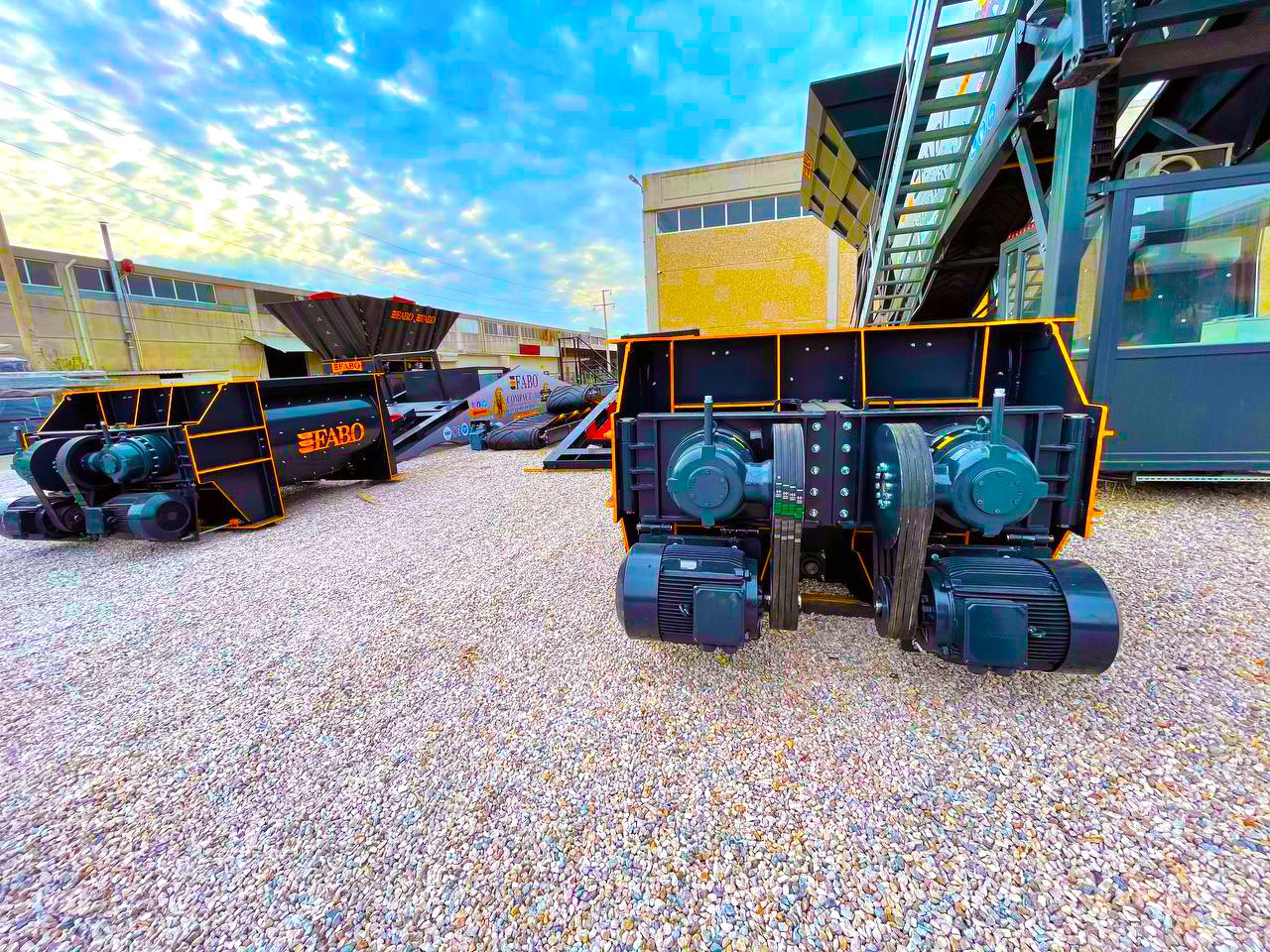 FABO twin shaft mixer - Concrete mixer: picture 4 FABO twin shaft mixer - Concrete mixer: picture 4