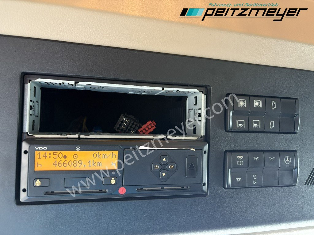 Curtain side truck MERCEDES-BENZ Actros 2545 LL Pritsche, Klima, Standklima, PPC, EU 6 MP 4 - Edscha: picture 23 Curtain side truck MERCEDES-BENZ Actros 2545 LL Pritsche, Klima, Standklima, PPC, EU 6 MP 4 - Edscha: picture 23