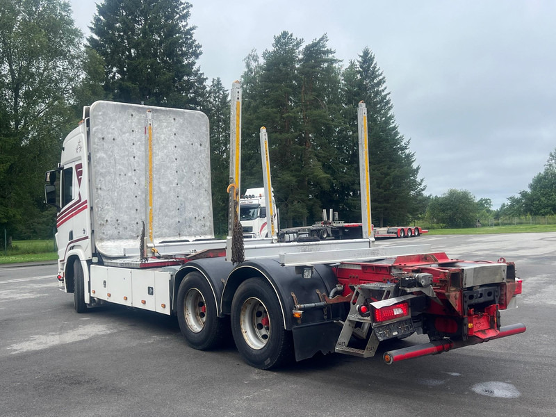 Scania R730 B6X4NB - Logging truck, Crane truck: picture 4 Scania R730 B6X4NB - Logging truck, Crane truck: picture 4