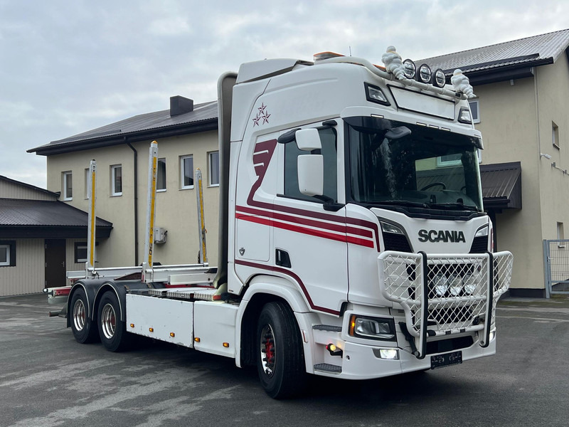 Scania R730 B6X4NB - Logging truck, Crane truck: picture 2 Scania R730 B6X4NB - Logging truck, Crane truck: picture 2