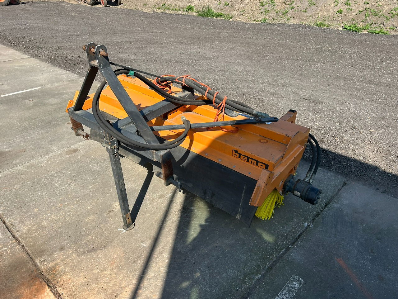 Boxer 1550 Schleppo veegmachine nieuwe borstel - Broom: picture 2 Boxer 1550 Schleppo veegmachine nieuwe borstel - Broom: picture 2