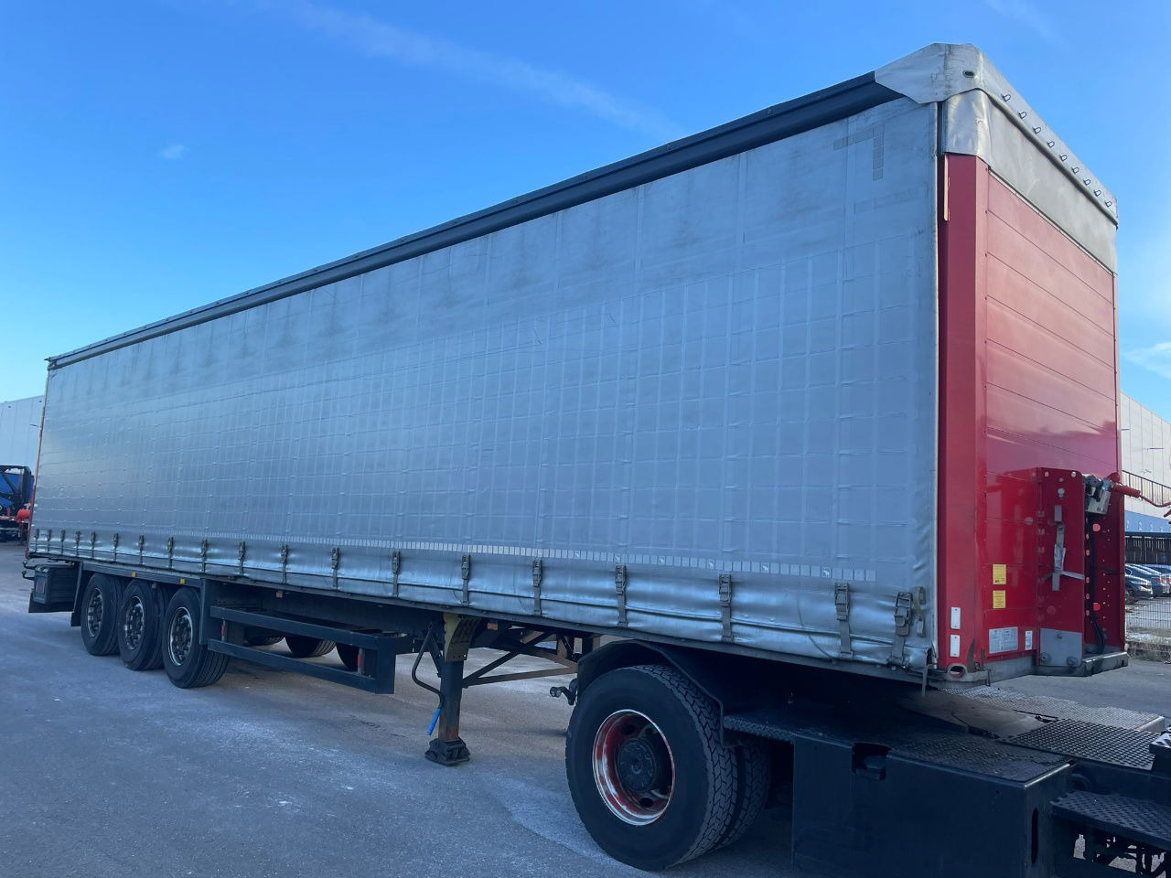 Schmitz Cargobull SCB-S3T EN 12642-XL Allu borden - disc brakes 2 x toolbox / tu - Curtainsider semi-trailer: picture 1 Schmitz Cargobull SCB-S3T EN 12642-XL Allu borden - disc brakes 2 x toolbox / tu - Curtainsider semi-trailer: picture 1