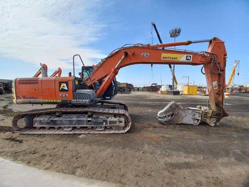 Hitachi ZX220 LC (Abu Dhabi) - Crawler excavator: picture 2 Hitachi ZX220 LC (Abu Dhabi) - Crawler excavator: picture 2