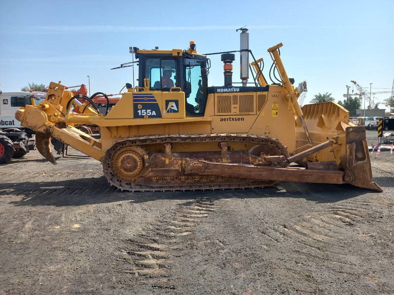 Komatsu D155A (4 pieces available - Abu Dhabi) - Bulldozer: picture 2 Komatsu D155A (4 pieces available - Abu Dhabi) - Bulldozer: picture 2