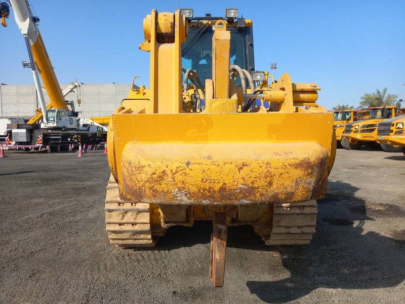 Komatsu D155A (4 pieces available - Abu Dhabi) - Bulldozer: picture 5 Komatsu D155A (4 pieces available - Abu Dhabi) - Bulldozer: picture 5
