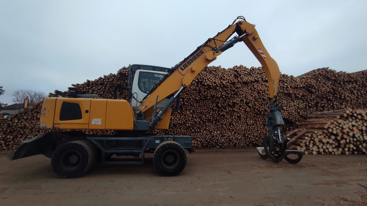 LIEBHERR LH 35 M Litronic - Waste/ Industry handler: picture 3 LIEBHERR LH 35 M Litronic - Waste/ Industry handler: picture 3