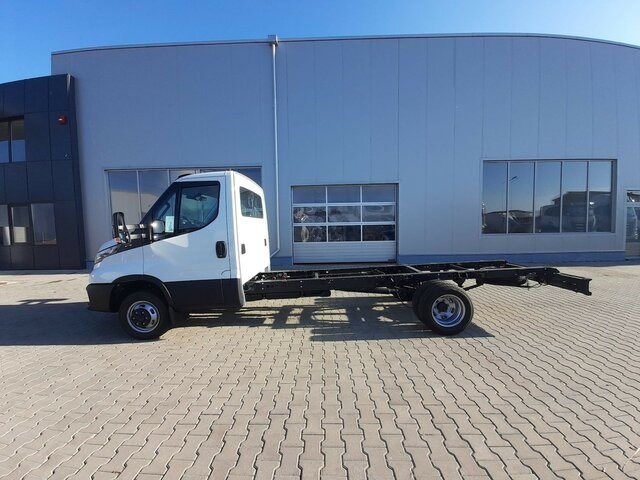 IVECO Daily 35C16H3.0 COMFORT & CONSTRUCTION PACK... - Cab chassis truck, Commercial truck: picture 2 IVECO Daily 35C16H3.0 COMFORT & CONSTRUCTION PACK... - Cab chassis truck, Commercial truck: picture 2