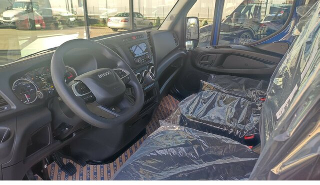IVECO Daily 35S18H V Kastenwagen Klima Pilot DAB... - Panel van: picture 4 IVECO Daily 35S18H V Kastenwagen Klima Pilot DAB... - Panel van: picture 4