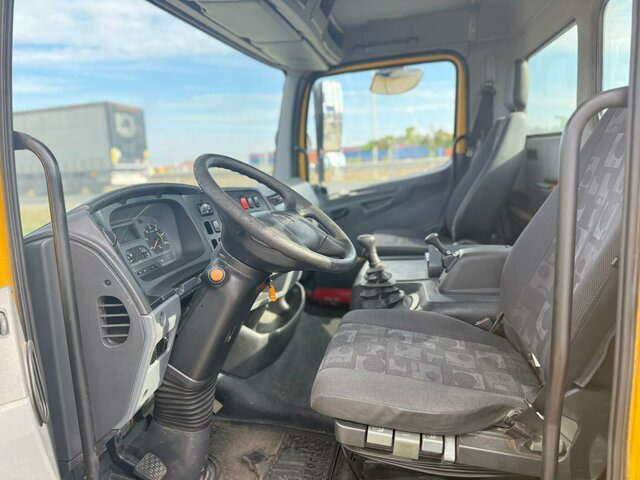 MERCEDES-BENZ Atego 1022 L Pritsche / Klima / Tachograph... - Tow truck: picture 5 MERCEDES-BENZ Atego 1022 L Pritsche / Klima / Tachograph... - Tow truck: picture 5
