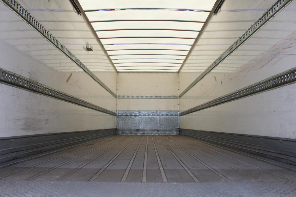 Daf CF 340 E6 Koffer 8,5m Klima LDW Rolltor LBW - Box truck: picture 2 Daf CF 340 E6 Koffer 8,5m Klima LDW Rolltor LBW - Box truck: picture 2