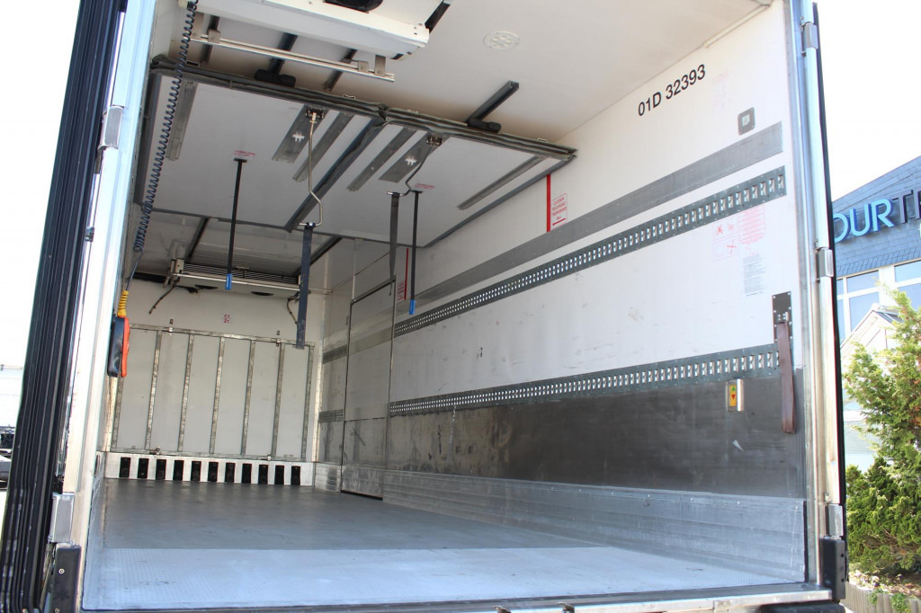 Refrigerator truck Renault D Wide E6  CS 1150Mt  Bi-Temp. Tür+LBW TW Strom: picture 15
