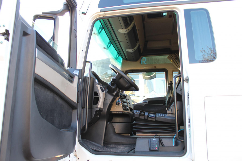 MAN TGX 18.510 E6 XXL Retarder Kühlbox Navi - Tractor truck: picture 4 MAN TGX 18.510 E6 XXL Retarder Kühlbox Navi - Tractor truck: picture 4
