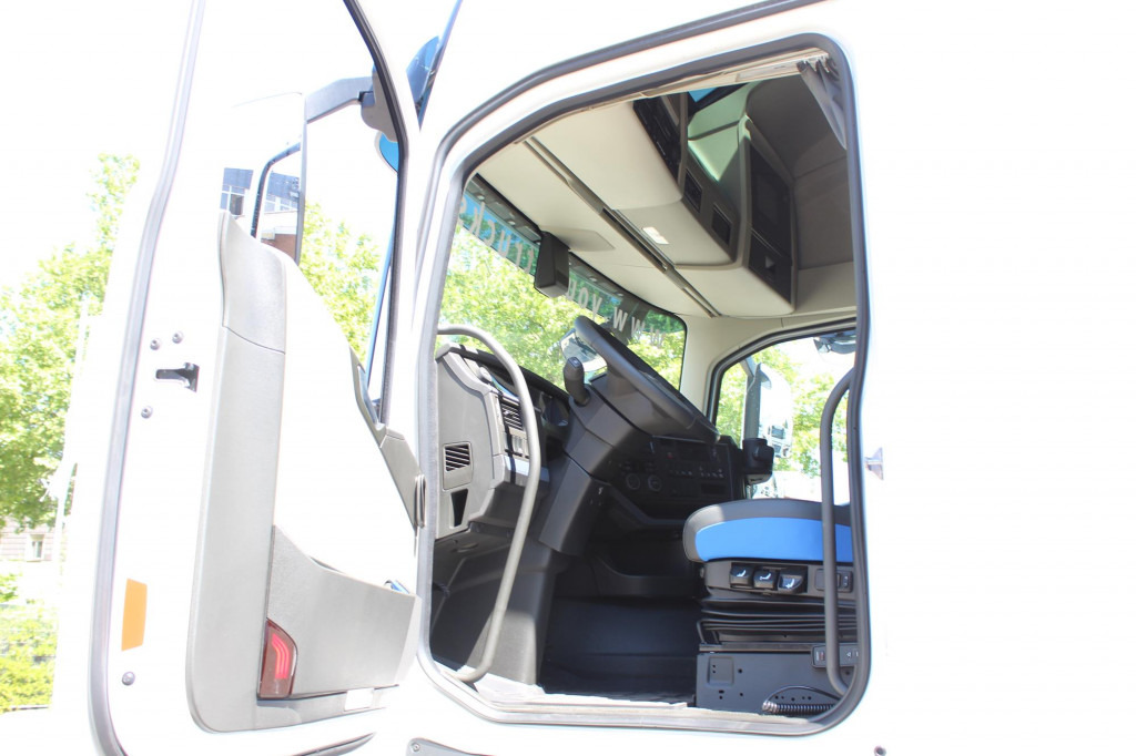 Volvo FH 500 Globe XL I-Park Cool Navi Miete-Rent! - Tractor truck: picture 2 Volvo FH 500 Globe XL I-Park Cool Navi Miete-Rent! - Tractor truck: picture 2