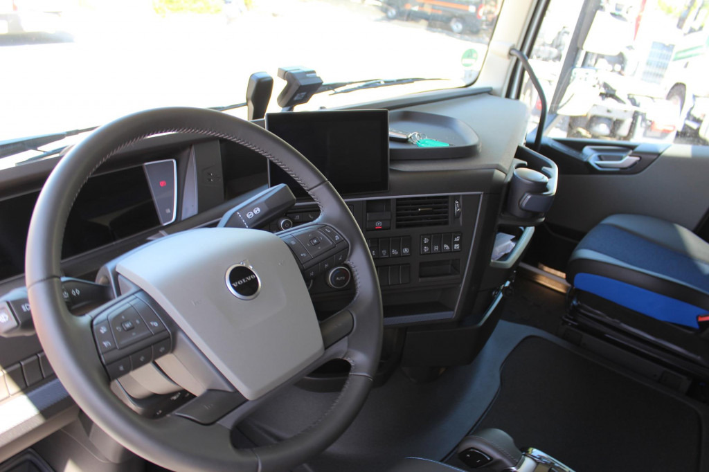 Volvo FH 500 Globe XL I-Park Cool Navi Miete-Rent! - Tractor truck: picture 4 Volvo FH 500 Globe XL I-Park Cool Navi Miete-Rent! - Tractor truck: picture 4