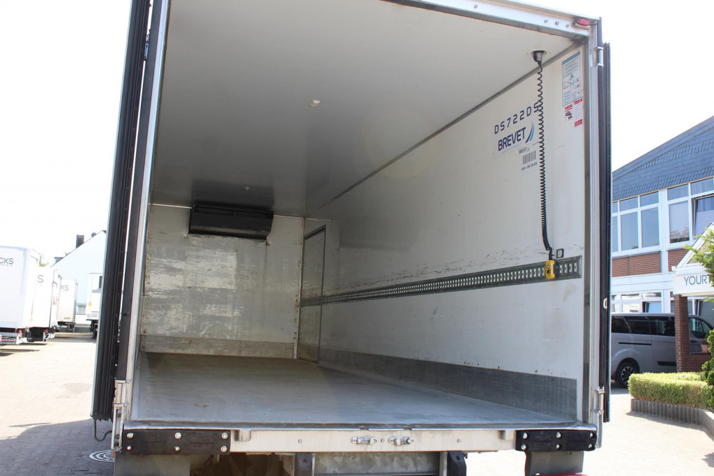 Refrigerator truck Volvo FL 260 E6  TK T800R  16t  Strom  Türen+LBW  FRC: picture 15