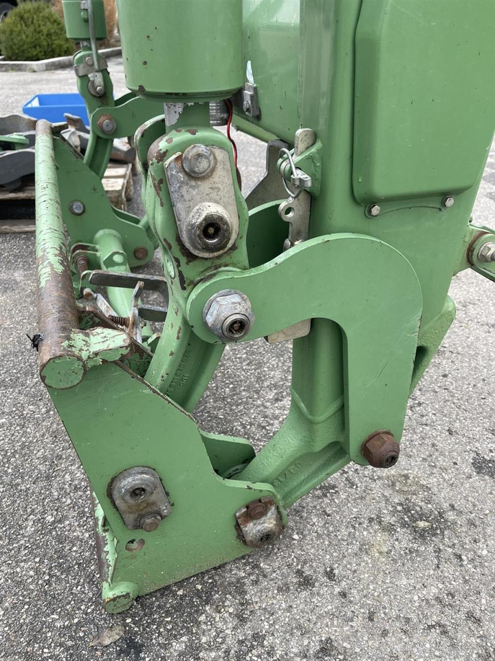 Fendt Frontlader Cargo 5X85 Konsole Multikuppler - Attachment: picture 5 Fendt Frontlader Cargo 5X85 Konsole Multikuppler - Attachment: picture 5