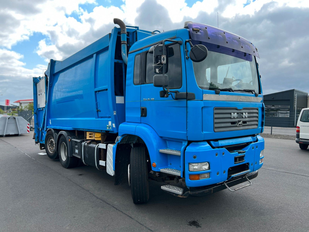 MAN 26.310 6x2 Schörling 3RII 22,5 SE/0 Kombischütte MAN 26.310 6x2 Schörling 3RII 22,5 SE/0 Kombischütte - Garbage truck: picture 2 MAN 26.310 6x2 Schörling 3RII 22,5 SE/0 Kombischütte MAN 26.310 6x2 Schörling 3RII 22,5 SE/0 Kombischütte - Garbage truck: picture 2