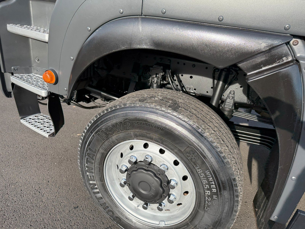 MAN TGA 18.360 4x4 Winterdienst Meiller Abroller - Hook lift truck: picture 3 MAN TGA 18.360 4x4 Winterdienst Meiller Abroller - Hook lift truck: picture 3