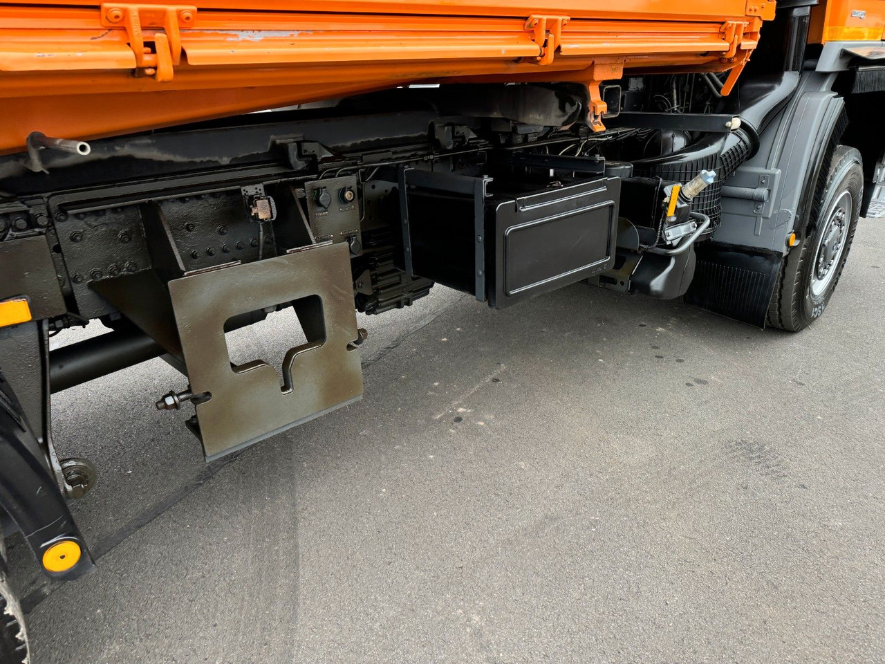 Mercedes-Benz Actros 2036 4x4 Meiler Kipper Winterdienst Euro5 Mercedes-Benz Actros 2036 4x4 Meiller Kipper Winterdienst E 5 - Tipper: picture 3 Mercedes-Benz Actros 2036 4x4 Meiler Kipper Winterdienst Euro5 Mercedes-Benz Actros 2036 4x4 Meiller Kipper Winterdienst E 5 - Tipper: picture 3